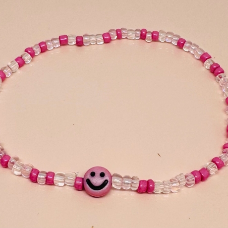 Kawaii Smiley Armband – Handgemachtes Y2K Perlenarmband