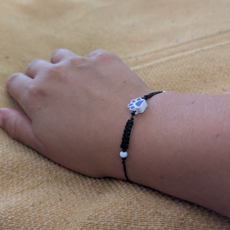 Pfoten Armband Macramee – Tierliebe Schmuck