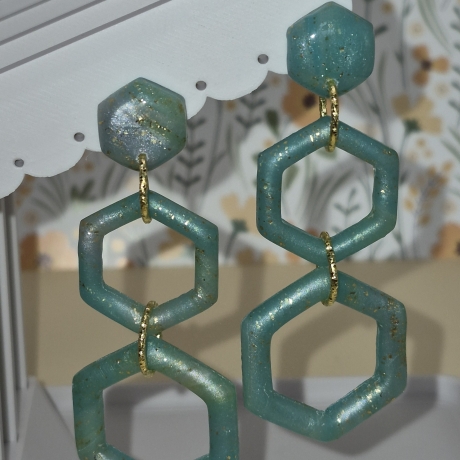 Elegante Hexagon Statement-Ohrringe im Apatit-Look - Handmade