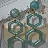 Elegante Hexagon Statement-Ohrringe im Apatit-Look - Handmade