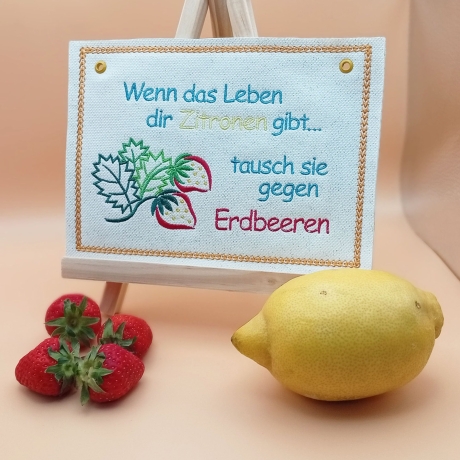 Erdbeeren Stickdatei Solo Schild und Mugrug mit Text oder Blanko
