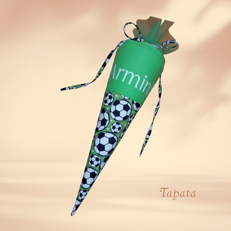 Kleine Schultüte mit Namen, Vorschultüte - Fußball grün