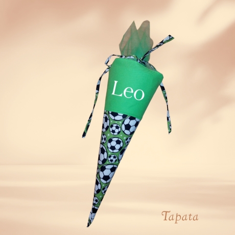 Kleine Schultüte mit Namen, Vorschultüte - Fußball grün