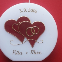 5035 Hochzeitskerze rund mit roten Herzen