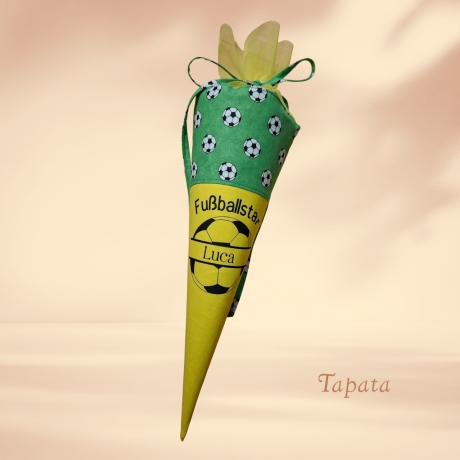 Schultüte für Fußballfans - personalisierbar gelb