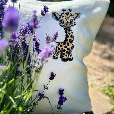 Ferberline Stickdatei Scribble Giraffe Imani ab 10x10