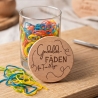 Geduldsfäden - Glas mit Deckel aus Buchenholz personalisierbar