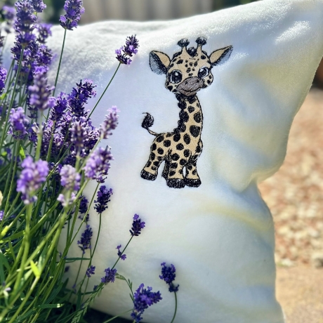 Ferberline Stickdatei Scribble Giraffe Imani ab 10x10