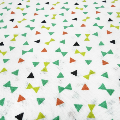 Stoff Baumwolle Popeline geometrische Muster Dreiecke weiß grün
