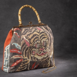 Handgemachte Jacquard Tasche – Tiger-Motiv in Orange/Braun