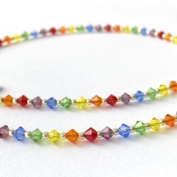 Kette  mit bunten Glasperlen von Preciosa in Regenbogenfarben