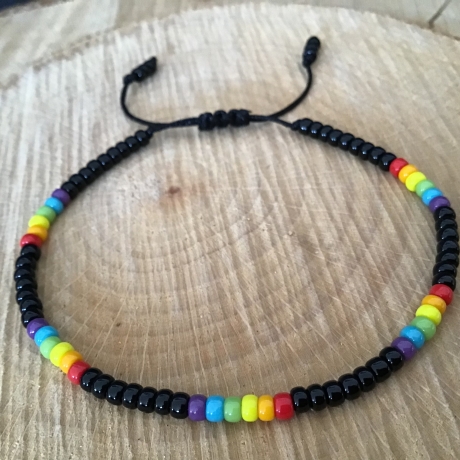 Schickes  Miyuki-Rocailles Glasperlenarmband „Regenbogen“