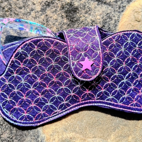 Brillenetui - Stickdatei by Michis Textilatelier