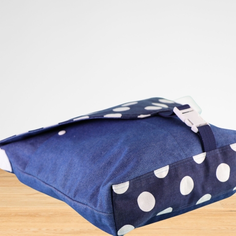Damen Umhängetasche • große Tasche mit polka dots - Jeanstasche