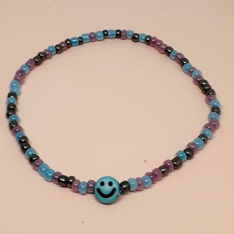 Kawaii Smiley Armband – Handgemachtes Y2K Perlenarmband