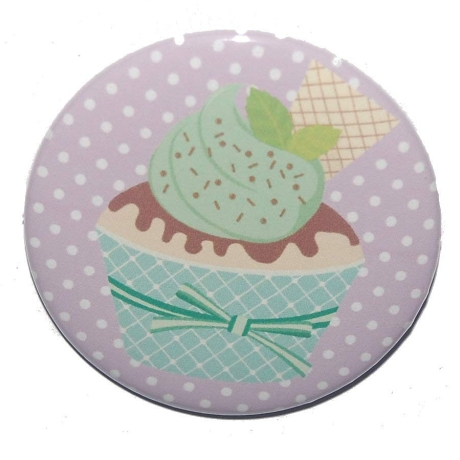 Button 50 mm mit Anstecknadel Motiv Muffin Cupcake