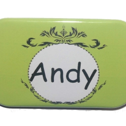 Namensschild Name personalisiert eckig Button Ornamente