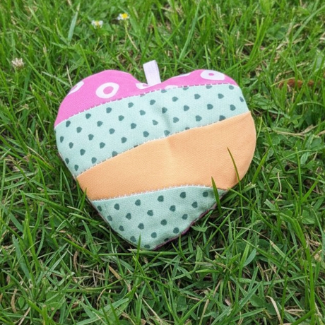 Herz Kissen ITH Stickdatei Patchwork 8 Größen stickdirwas