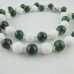 Kette Perlen Jade Weiß / Grün  (639)