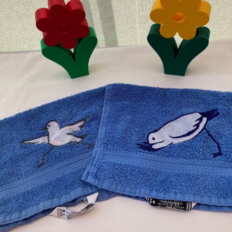 Yoga Möwen 12 Teilig  -  Stickdatei bei Michis Textilatelier