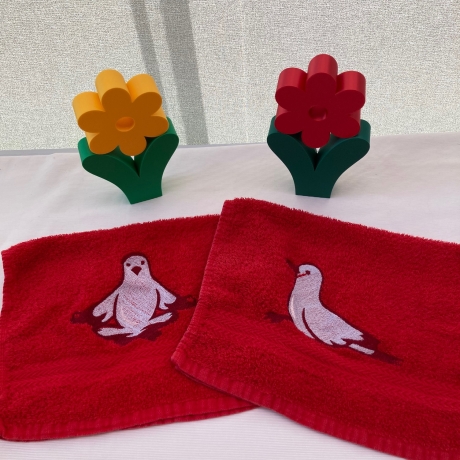 Yoga Möwen 12 Teilig  -  Stickdatei bei Michis Textilatelier