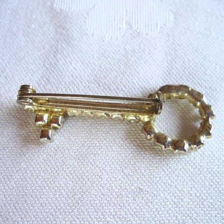Vintage Brosche Schlüssel mit Strass besetzt aus den 70er Jahren