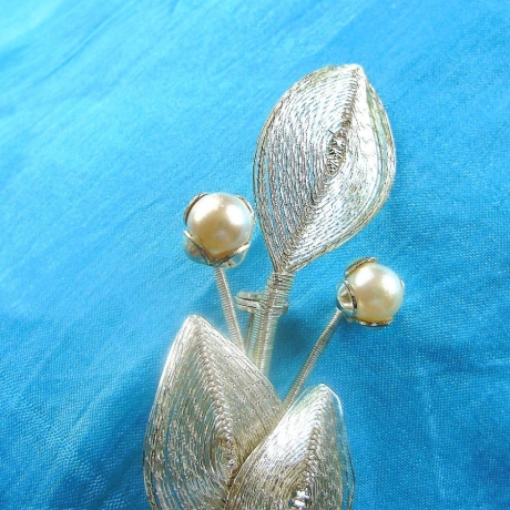 Vintage♥Blätterbrosche mit 2 Perlen♥aus den 60er Jahren♥