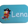 Namensschild Name personalisiert eckig Button Pirat