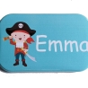 Namensschild Name personalisiert eckig Button Pirat