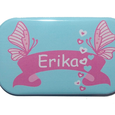 Namensschild Name personalisiert eckig Button Schmetterling