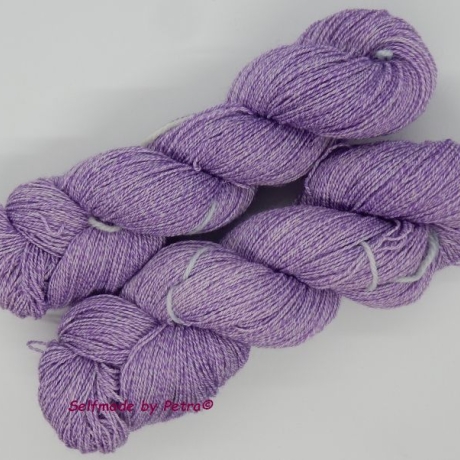 Handgefärbte 4-fädige Sockenwolle mit Baumwolle