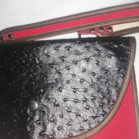 Handtasche  Oversized  Clutch  schwarz rot Unikat Satingefasst