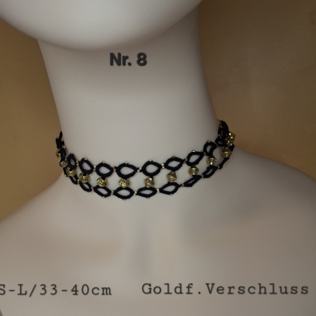 Choker mit Perlen