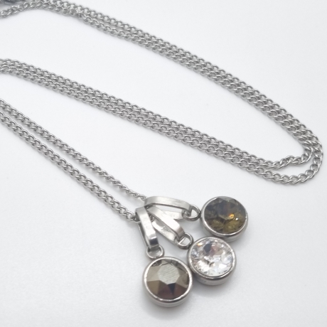 Edelstahlkette mit 3 Chaton Anhänger Kristallanhänger (821)