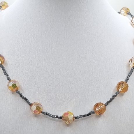 Kette mit Hämatit und Kristallen Crystal Metallic Sunshine (836)