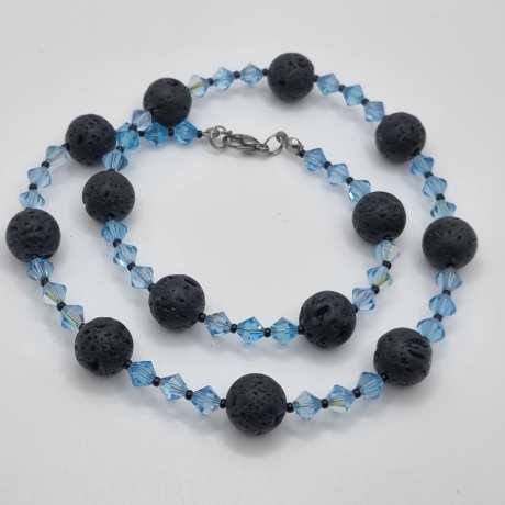 Handgemachte Lavaperlen Kette mit Bicone Kristallen Blau (837)