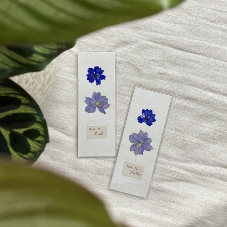 Zeit für Frieden • Lesezeichen mit gepressten Blumen 