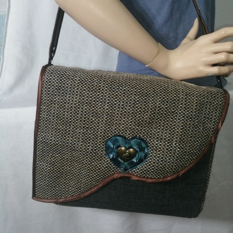 große Handtasche Unikat Schultertasche grau braun 32 x 26 x 11 cm