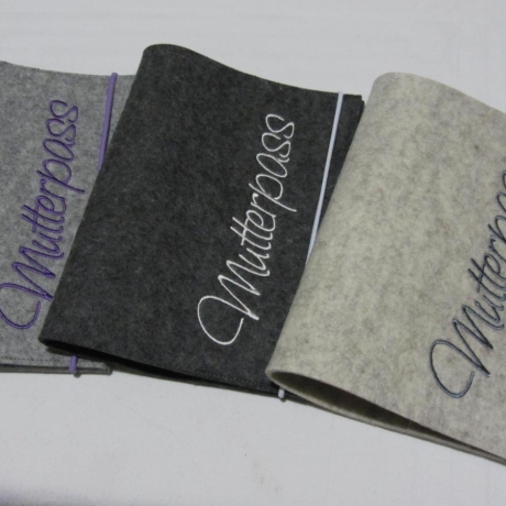 Mutterpass-Hülle aus 100% Wollfilz