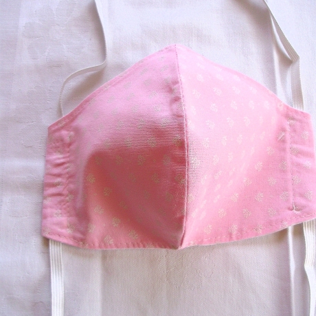Mund/Nasenmaske in Rosa mit Streublümchen - KEIN VIRENSCHUTZ
