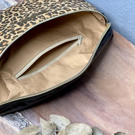 Bauchtasche BASY aus Kunstleder und Kork