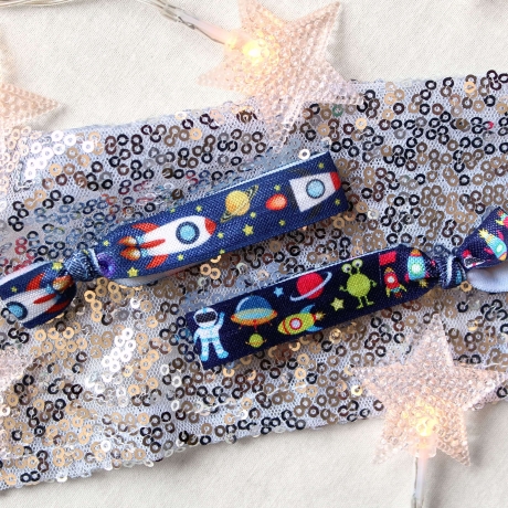 Buntes Kinder Armband – Stoffarmband Weltraum