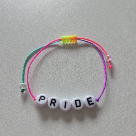 Pride Armband | Makrameeverschluss | Regenogenarmband | LGBTQIA+