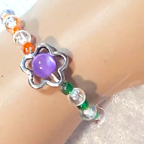 Kinder-Armband Schmuck elastisch Perlen gefädelt, dreifarbig bunt