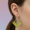 Handgefertigter Resin-Ohrring Limettengrün 18K vergoldet