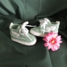 Babyturnschuhe, Sneakers, gehäkelt 10cm, *Herz weiß*