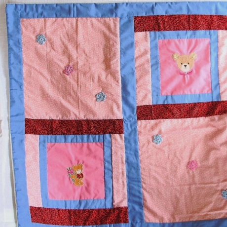 Babydecke Krabbeldecke Stick-Bärchen-Motive von Hobbyhaus