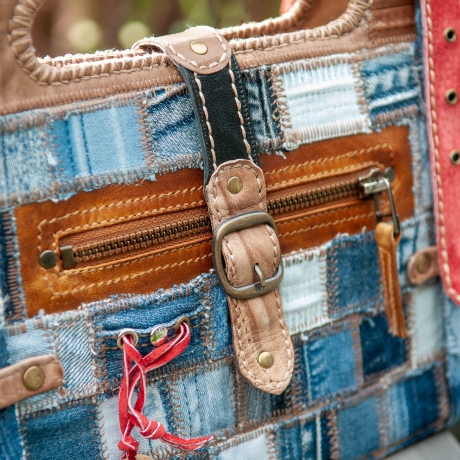 High-End Designertasche - UPCYCLING Jeans-Leder-Tasche
