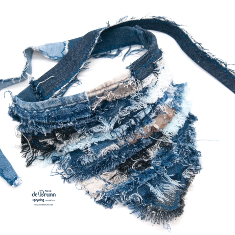 UPCYCLING Jeans Hunde-Halstuch, Hunde-Bandana - Gr. M