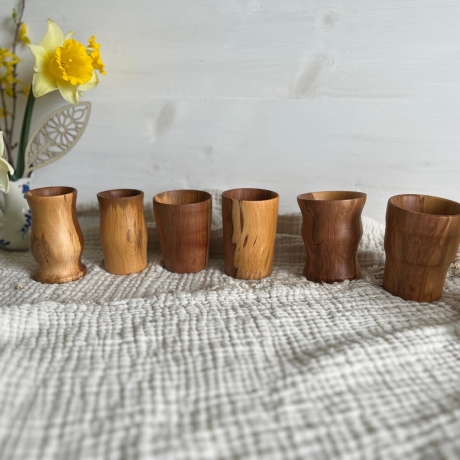 Holzbecher aus Apfel Massivholz | Natürliche Deko | zeitlos